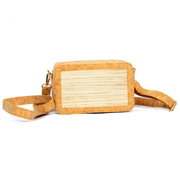Detail přírodní korek a banánové vlákno crossbody kabelka Dimity Sling – Česká republika